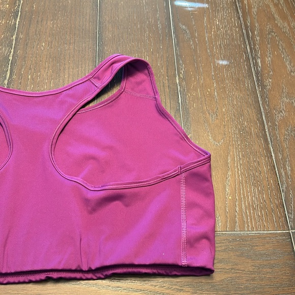 Nike Sports Bra.  3X.  Magenta with white Nike Swoosh Logo. - Picture 7 of 8